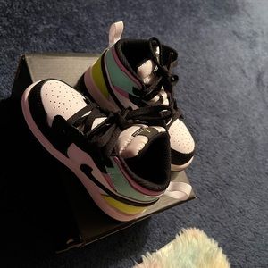 RETRO JORDAN 1s Kids 8c